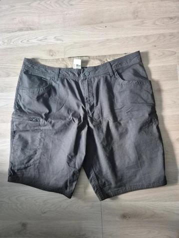  Short gris XL neuf  beschikbaar voor biedingen