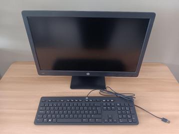 Toetsenbord HP met monitor 22 inch  beschikbaar voor biedingen