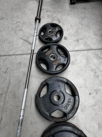 100kg Olympische Gewichten + Olympische Barbell beschikbaar voor biedingen