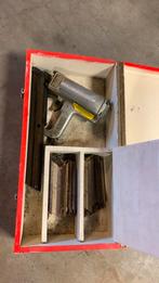 Nagelpistool op luchtdruk + nagels., Doe-het-zelf en Bouw, Ophalen, Gebruikt