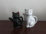 2 x koffiepot theepot kat poes wit / zwart rode oortjes, Huis en Inrichting, Ophalen of Verzenden, Zo goed als nieuw, Overige typen