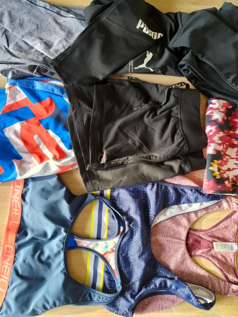 Pakket sportkledij maat 38 medium, Kleding | Dames, Sportkleding, Zo goed als nieuw, Fitness of Aerobics, Maat 38/40 (M), Ophalen of Verzenden