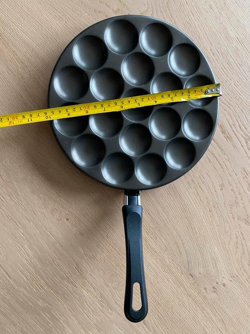 Poele à Poffertjes pan, Huis en Inrichting, Keuken | Potten en Pannen, Zo goed als nieuw, Ophalen