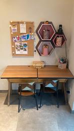 Retro schoolbank met 2 stoeltjes, Kinderen en Baby's, Kinderkamer | Tafels en Stoelen, Ophalen, Gebruikt