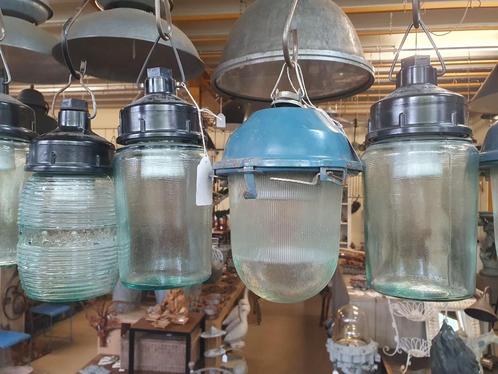diverse oude bully hanglamp, Huis en Inrichting, Lampen | Hanglampen, Gebruikt, Glas, Metaal, Ophalen of Verzenden