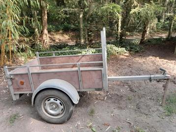 Aanhangwagen  beschikbaar voor biedingen
