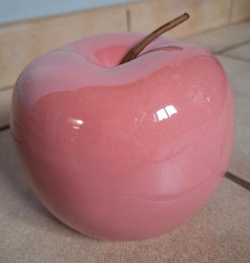 Pomme décorative beschikbaar voor biedingen