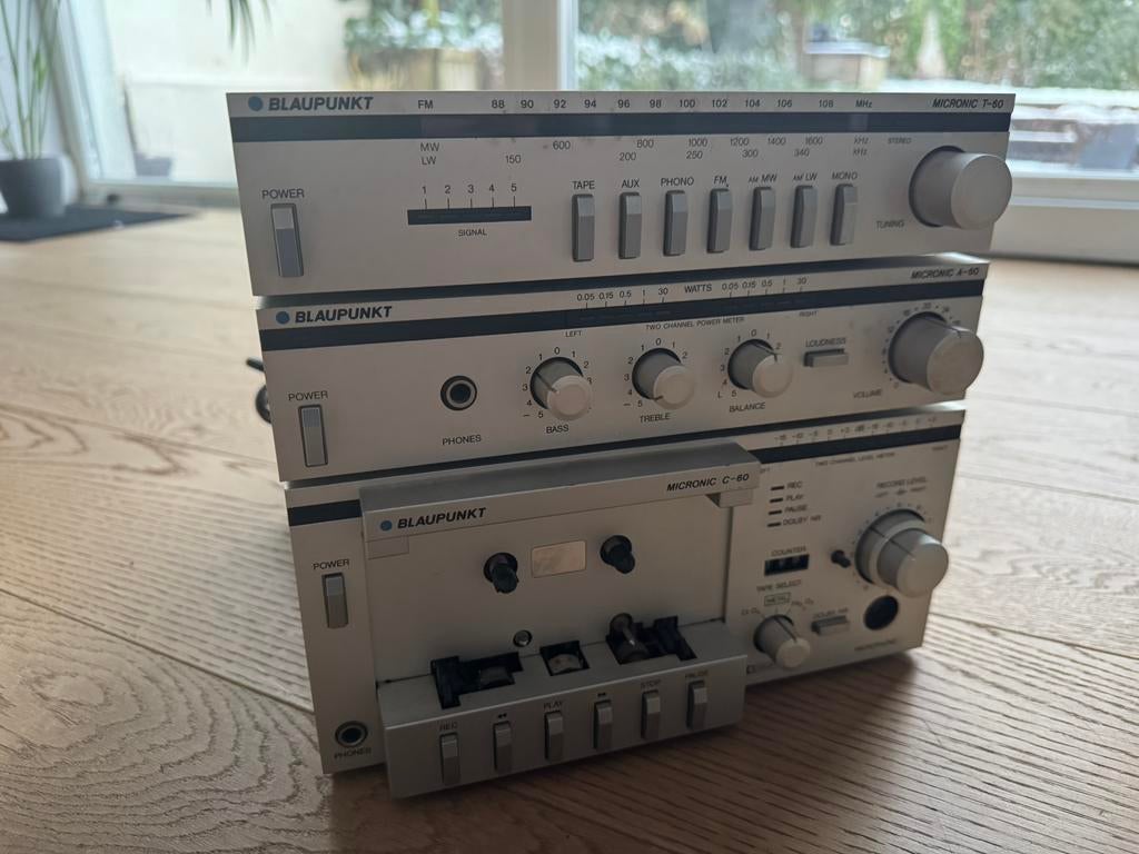 Système hi-fi vintage Blaupunkt complet à vendre, TV, Hi-fi & Vidéo, Chaîne Hi-fi, Utilisé, Tuner ou Radio, Autres marques, Micro chaîne