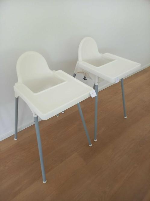 2 ikea eetstoelen met tafelblad en handig om mee te nemen, Kinderen en Baby's, Kinderstoelen, Zo goed als nieuw, Inklapstoel, Afneembaar eetblad