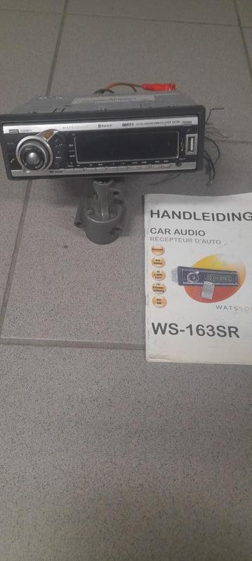 autoradio beschikbaar voor biedingen
