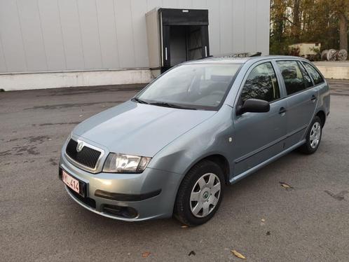 Skoda Fabia combi 1.2 tsi déjà prête à immatriculer, Autos, Skoda, Particulier, Fabia, Airbags, Ordinateur de bord, Verrouillage central