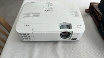 Nec beamer m260x perfecte staat beschikbaar voor biedingen