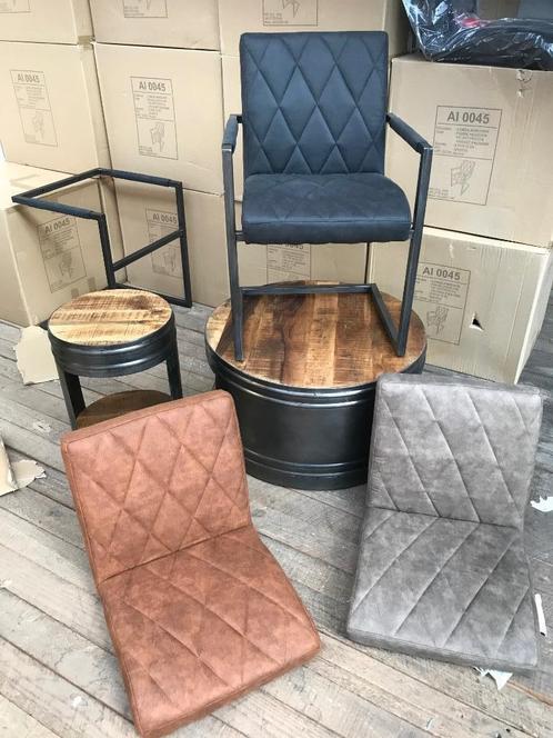 STOCKVERKOOP: Stoel COWBOY in cognac, antraciet of taupe., Maison & Meubles, Chaises, Neuf, Cinq, Six Chaises ou plus, Cuir, Métal