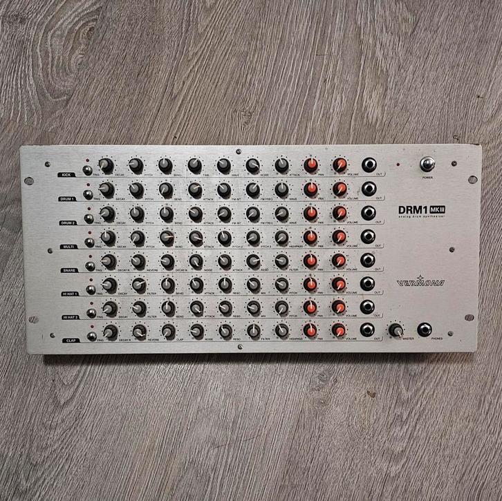 Vermona DRM1 MKIII Analog drum, Musique & Instruments, Synthétiseurs