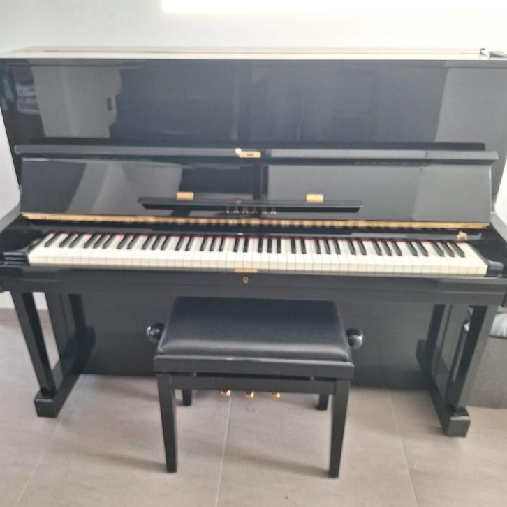 Piano Yamaha U1, Musique & Instruments, Pianos, Comme neuf, Piano, Noir, Brillant, Enlèvement
