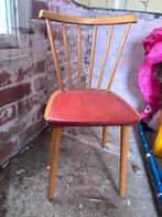 3 Houten caféstoelen met spijlen, Huis en Inrichting, Stoelen, Drie, Gebruikt, Hout, Bruin