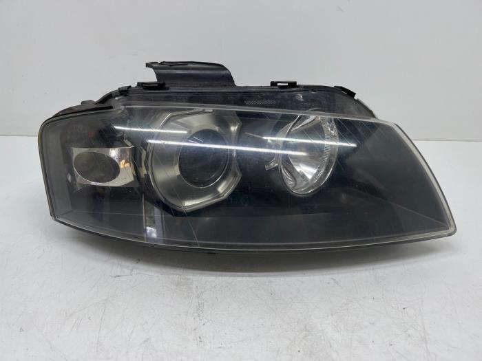 Phare droit d'un Audi A3, Autos : Pièces & Accessoires, Éclairage, Audi, Utilisé, 3 mois de garantie, Enlèvement ou Envoi