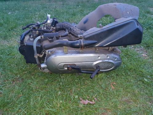 Motorblok sym fiddle 2 euro 4, Fietsen en Brommers, Brommeronderdelen | Algemeen, Zo goed als nieuw, Ophalen