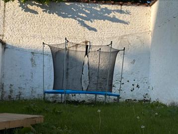 Trampoline, Enlèvement