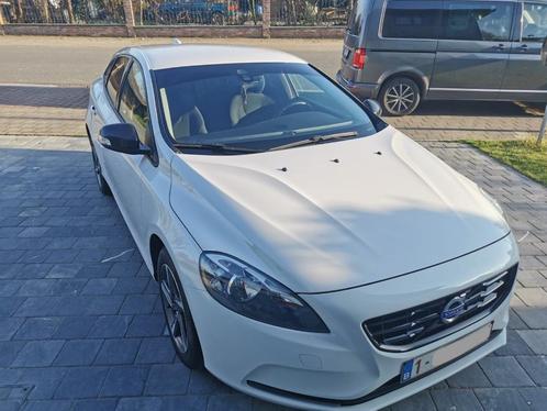 Volvo v40, Auto's, Volvo, Particulier, V40, Parkeersensor, USB, Benzine, Euro 5, Stadsauto, 5 deurs, Handgeschakeld, Onderhoudsboekje