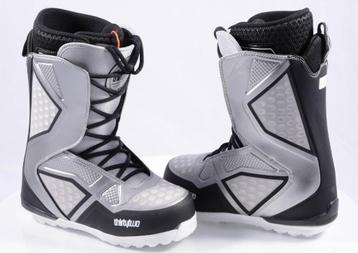 Chaussures de snowboard 42 EU THIRTYTWO ULTRALIGHT 2 LACED, Envoi, Neuf, Chaussures