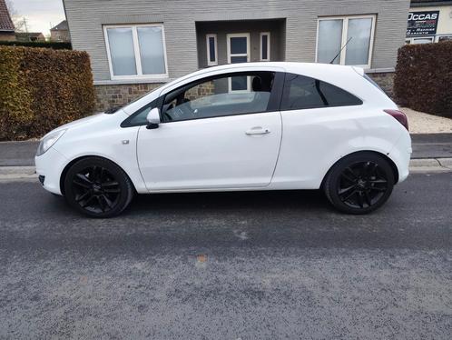Opel corsa 1.4 ESS siège chauffant contrôle technique ok, Auto's, Opel, Bedrijf, Corsa, ABS, Stuurwielverwarming, Benzine, Euro 5