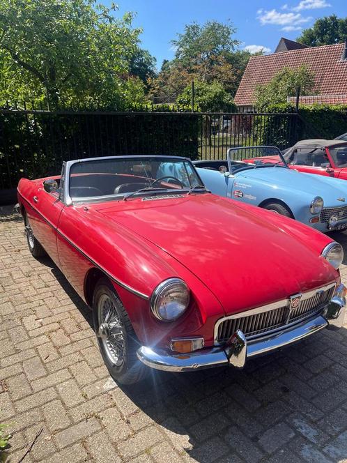 MGB mgb, Auto's, MG, Particulier, B, Benzine, Cabriolet, 2 deurs, Handgeschakeld, Rood, Zwart, Leder, Ophalen