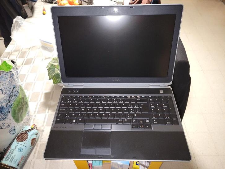 Dell latitude e6530, Computers en Software, Windows Laptops, Gebruikt, 15 inch, SSD, 2 tot 3 Ghz, 8 GB, Azerty, Ophalen
