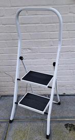 escabeau robuste avec sécurité, Bricolage & Construction, Échelles & Escaliers, Pliable ou rétractable/escamotable, Moins de 2 mètres