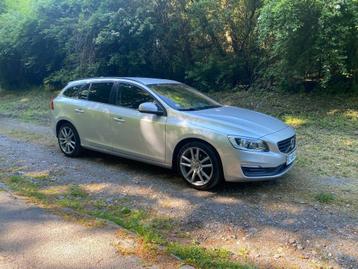 Volvo v60 88000 km,2.0d 2017 manuel  beschikbaar voor biedingen
