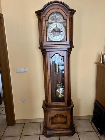 Comtoise houten klok beschikbaar voor biedingen