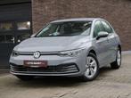Volkswagen Golf 1.5 eTSI I ACC I ZETELVERW I NAVI I CAMERA I, Stof, 1498 cc, 107 g/km, Golf