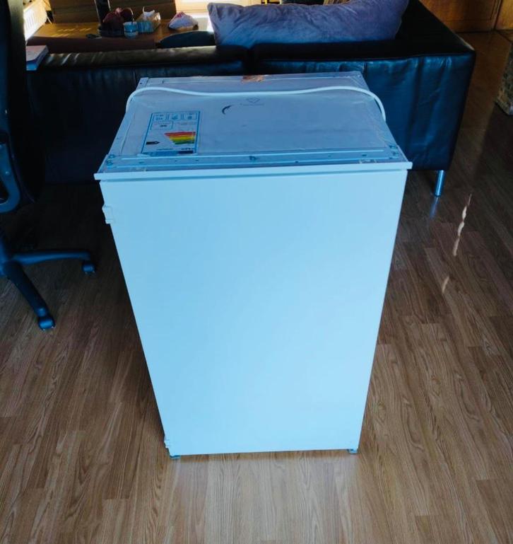 frigo, Elektronische apparatuur, Koelkasten en IJskasten, Zo goed als nieuw, Zonder vriesvak, 100 tot 150 liter, 85 tot 120 cm