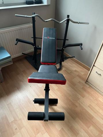 Fitness Bench met 100 kg aan gewichten beschikbaar voor biedingen
