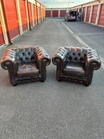 2x Chesterfield fauteuils bruin leer, Huis en Inrichting, Fauteuils, Ophalen of Verzenden, Zo goed als nieuw, Classic contemporain