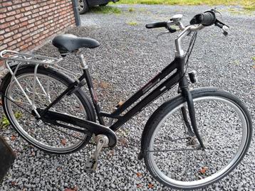 Meisjes/damesfiets  beschikbaar voor biedingen