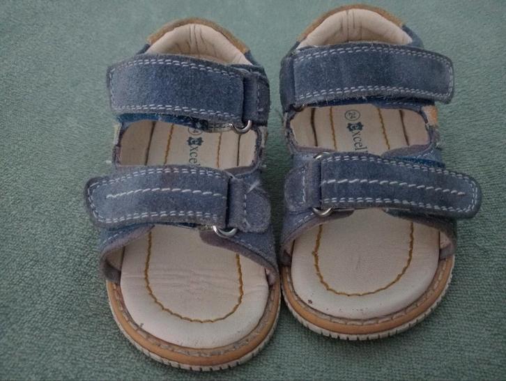 Sandalen en petjes, Kinderen en Baby's, Babykleding | Schoentjes en Sokjes, Zo goed als nieuw, Jongetje of Meisje, Schoentjes