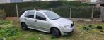 Carrosserie- en motoronderdelen Skoda Fabia 2003 1.4, Auto's, Voorwielaandrijving, Stof, Zwart, 4 cilinders