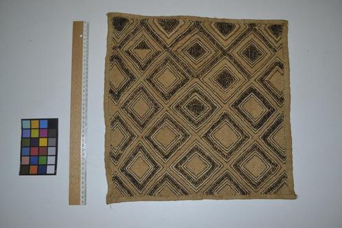 dengese textiel, Antiek en Kunst, Antiek | Kleding en Textiel, Verzenden