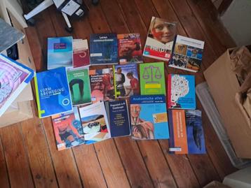 Fysiotherapie studie boeken beschikbaar voor biedingen