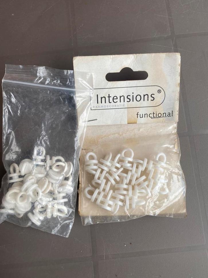 Intensions gordijn glijders nieuw (2 zakjes), Huis en Inrichting, Overige Huis en Inrichting, Nieuw, Ophalen