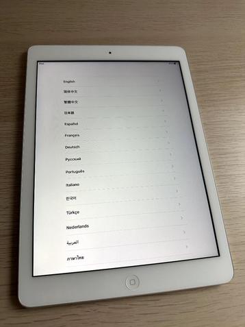 iPad Air 32GB blanc très bon état