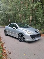 Peugeot 207cc 1.6Hdi 110, Auto's, Peugeot, Voorwielaandrijving, 4 zetels, Stof, Zwart