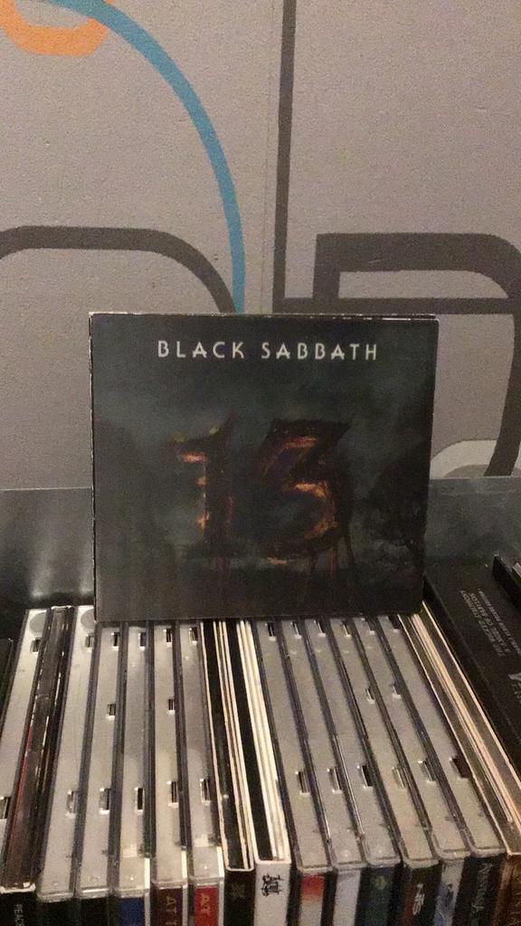 black sabbath : 13 (2cd deluxe edition - lenticular cover), Cd's en Dvd's, Cd's | Hardrock en Metal, Ophalen of Verzenden