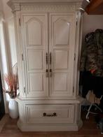 Eiken wandkast, Ophalen