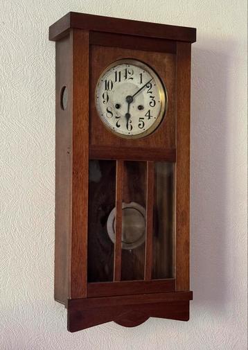 Horloge murale vintage à pendule (H67,5 x l30,5 x P13,5 cm) beschikbaar voor biedingen