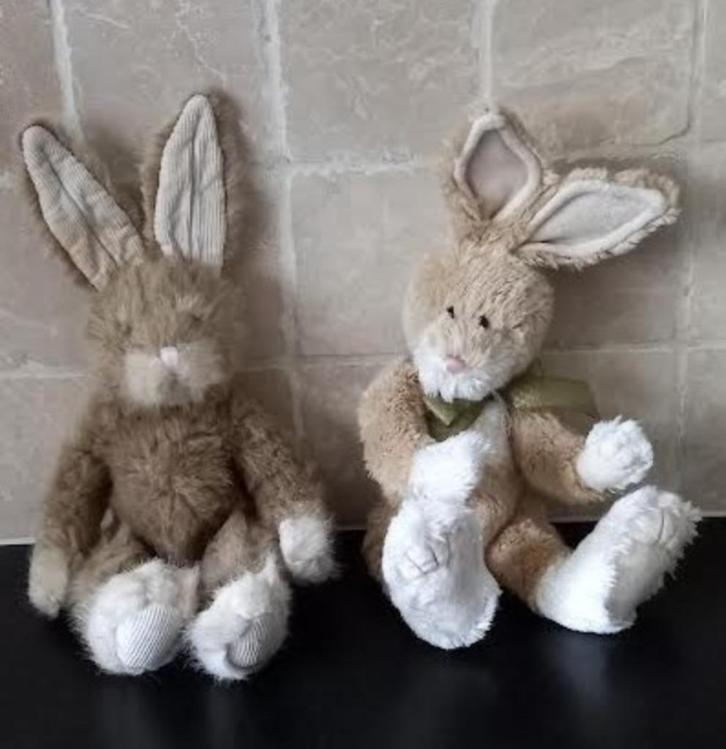knuffel konijn 2 stuks, Kinderen en Baby's, Speelgoed | Knuffels en Pluche, Zo goed als nieuw, Konijn, Ophalen of Verzenden