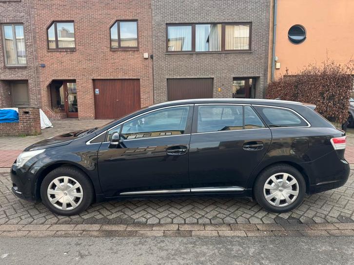 Toyota 0488157757, Autos, Toyota, Particulier, Avensis, ABS, Airbags, Air conditionné, Bluetooth, Verrouillage central, Cruise Control