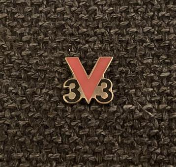PIN - V33 - VERF - HOUTPRODUCTEN, Envoi, Utilisé, Marque, Insigne ou Pin's