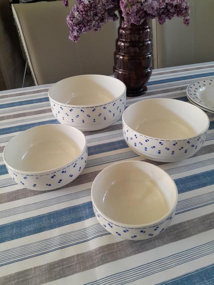 Boch "double pois" Lot 4 Saladiers, Antiek en Kunst, Curiosa en Brocante, Ophalen of Verzenden